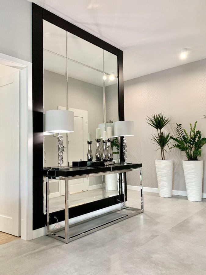 Zlota Luxury Apartments Варшава Екстер'єр фото